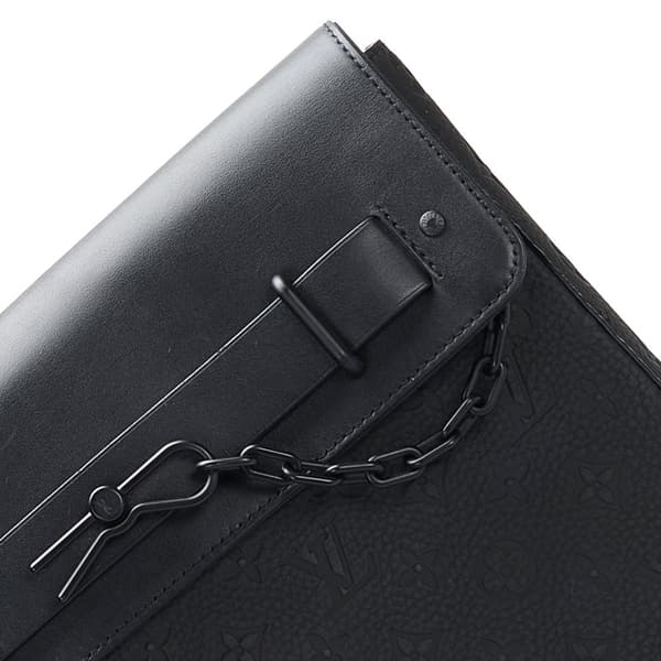 Pre-owned Louis Vuitton Monogram Taurillon Pochette Steamer Black