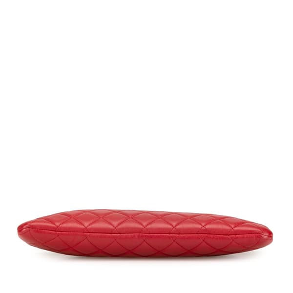 Pre-owned Chanel Medium Quilted Caviar Boy O Case Clutch Red
