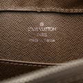 Miniatyrbilde 5 av 8: Pre-owned Louis Vuitton Taiga Pochette Baikal Brown