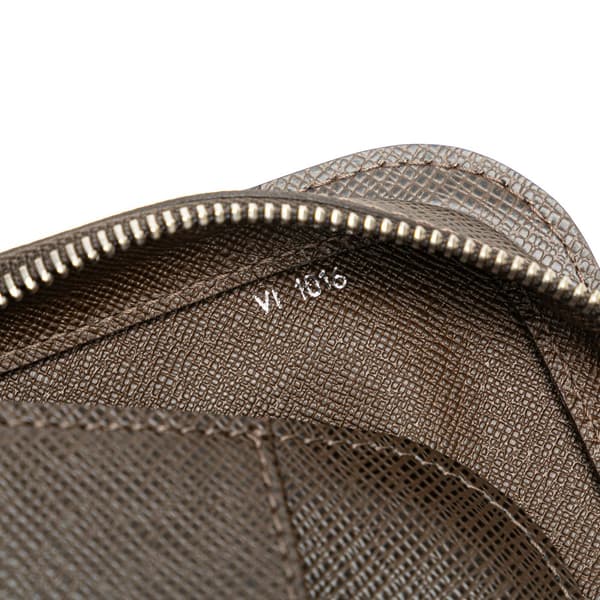 Pre-owned Louis Vuitton Taiga Pochette Baikal Brown