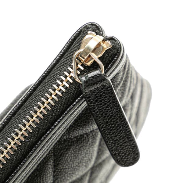 Pre-owned Chanel Medium Quilted Caviar Boy O Case Clutch Black