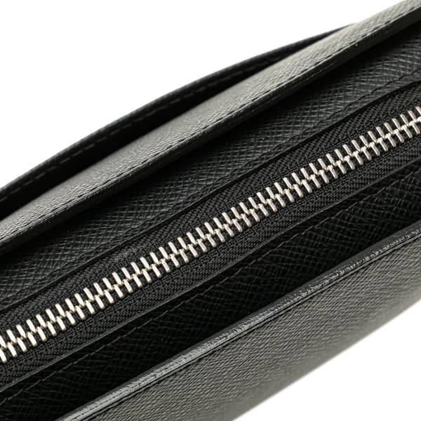 Pre-owned Louis Vuitton Taiga Baikal Black