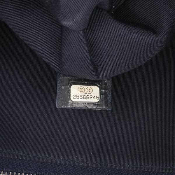 Pre-owned Chanel Large Denim Gabrielle O Case Clutch Blue