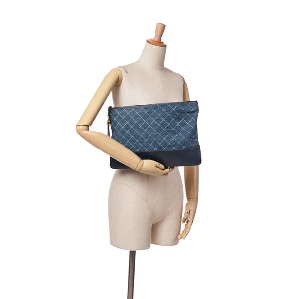 Pre-owned Chanel Large Denim Gabrielle O Case Clutch Blue