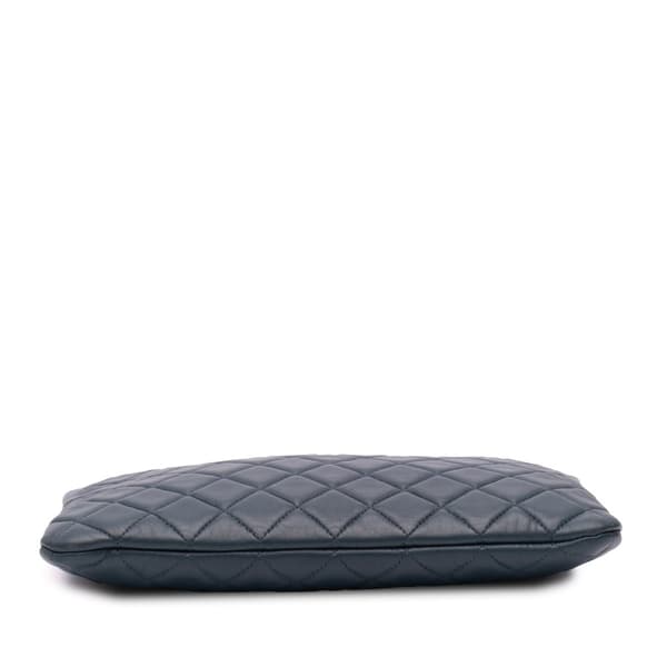 Pre-owned Chanel Medium Quilted Lambskin O Case Clutch Blue