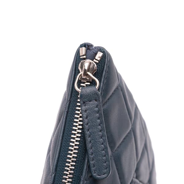 Pre-owned Chanel Medium Quilted Lambskin O Case Clutch Blue