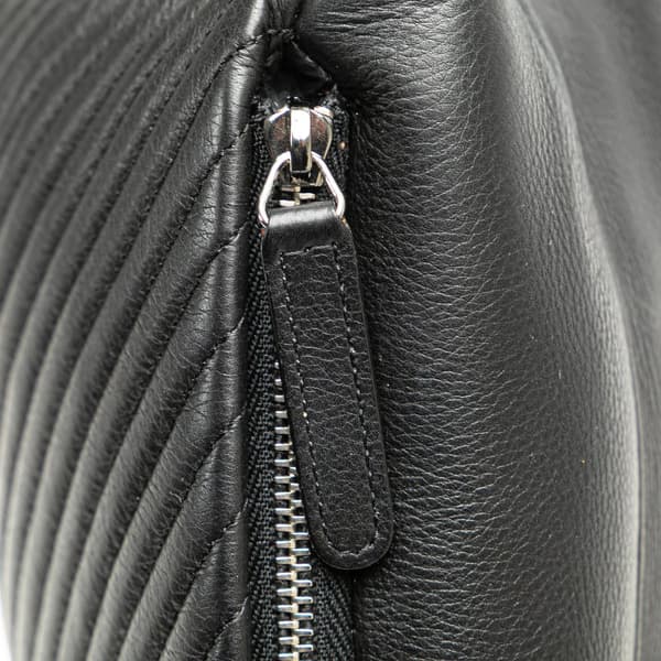 Pre-owned Chanel Chevron Calfskin Boy Fold Over Clutch Black