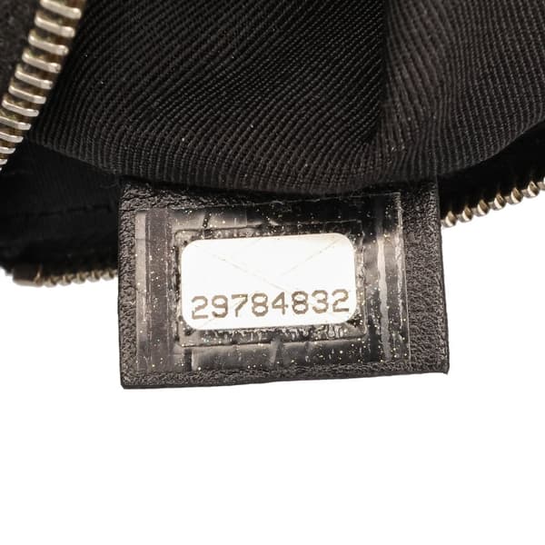 Pre-owned Chanel Medium Quilted Caviar Boy O Case Clutch Black