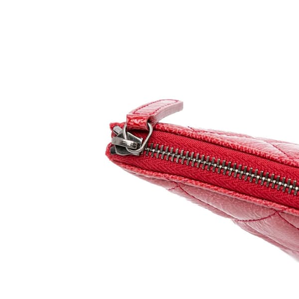 Pre-owned Chanel Large Quilted Patent O Case Clutch Red