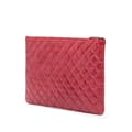 Miniatyrbillede 2 af 10: Pre-owned Chanel Large Quilted Patent O Case Clutch Red