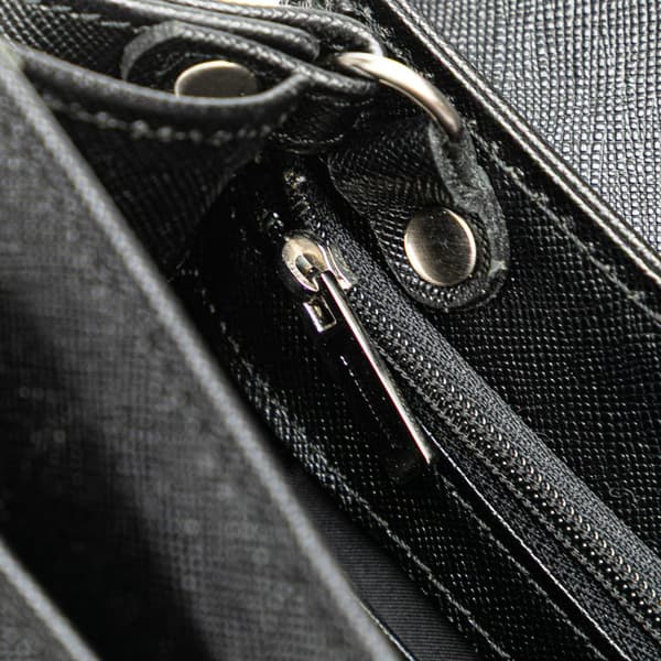 Pre-owned Burberry Leather Clutch Black