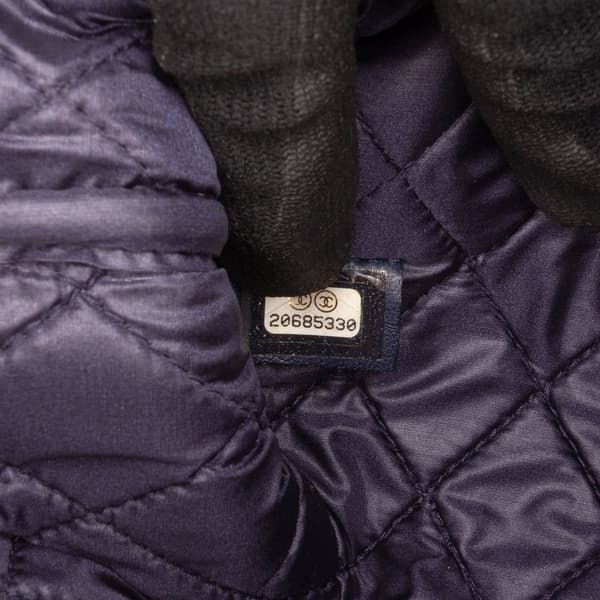 Pre-owned Chanel CC Quilted Lambskin Double Stitch Clutch Blue
