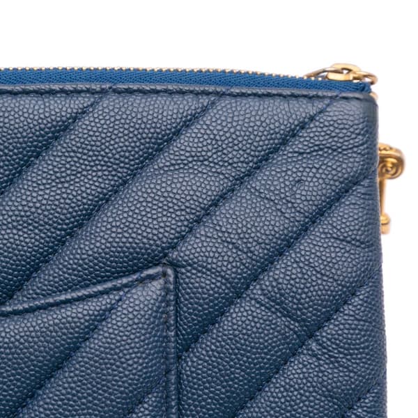 Pre-owned Chanel Medium Chevron Caviar Ancient Greek Charms O Case Clutch Blue