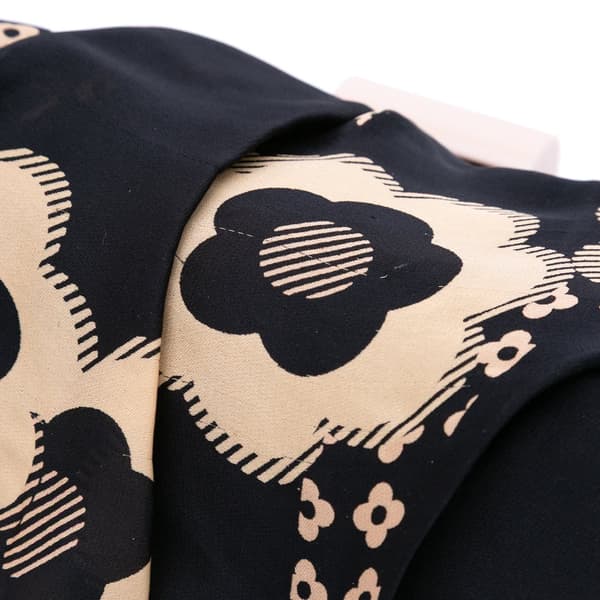 Pre-owned Chanel CC Silk Camellia Frame Clutch Black