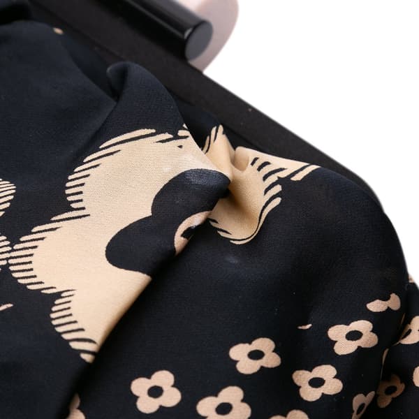 Pre-owned Chanel CC Silk Camellia Frame Clutch Black