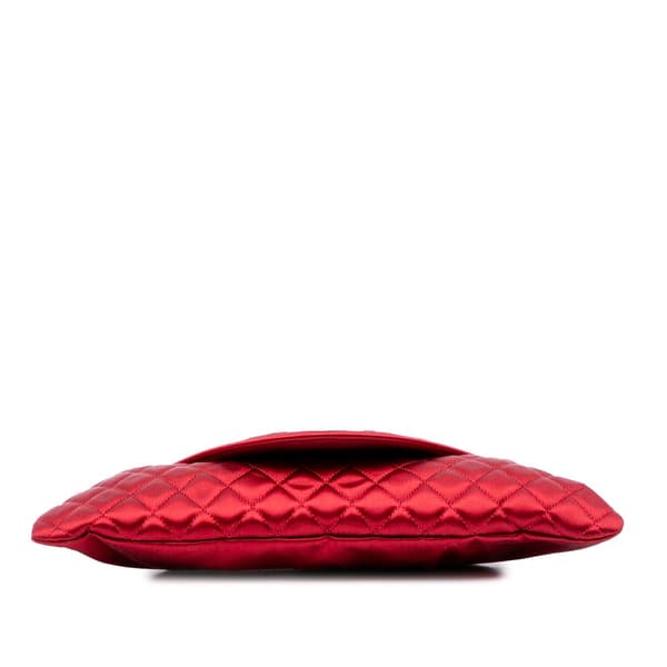 Pre-owned Chanel CC Quilted Satin Half Moon Flap Clutch Red