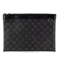 Miniatyrbilde 1 av 10: Pre-owned Louis Vuitton Monogram Eclipse Discovery Pochette GM Black