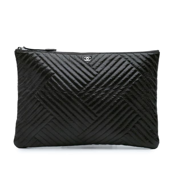 Pre-owned Chanel Large CC Distressed Quilted Patent Chevron Crossing O Case Gray