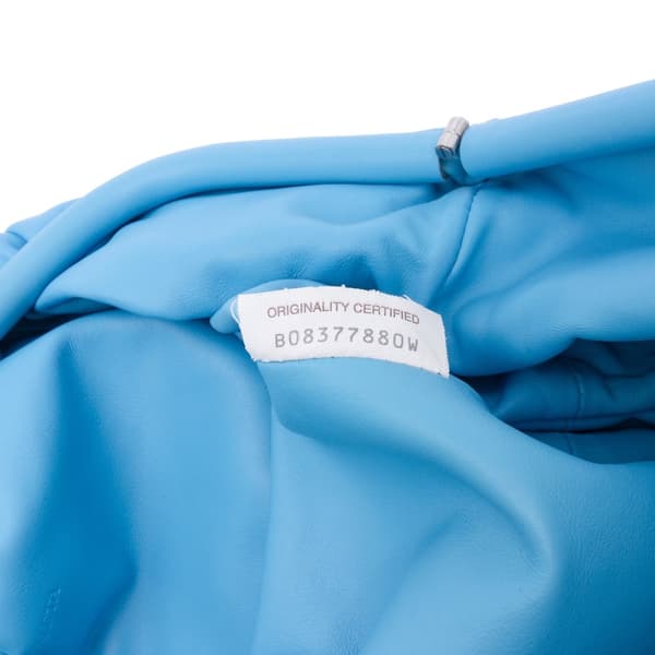 Pre-owned Bottega Veneta Lambskin The Pouch Blue