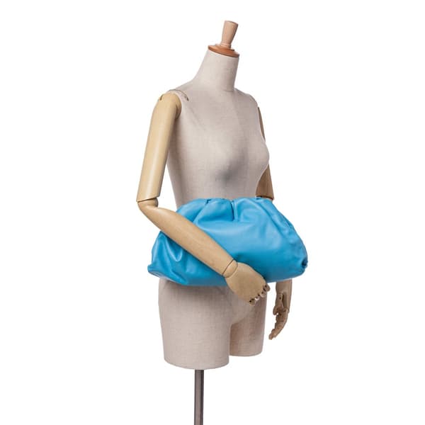 Pre-owned Bottega Veneta Lambskin The Pouch Blue