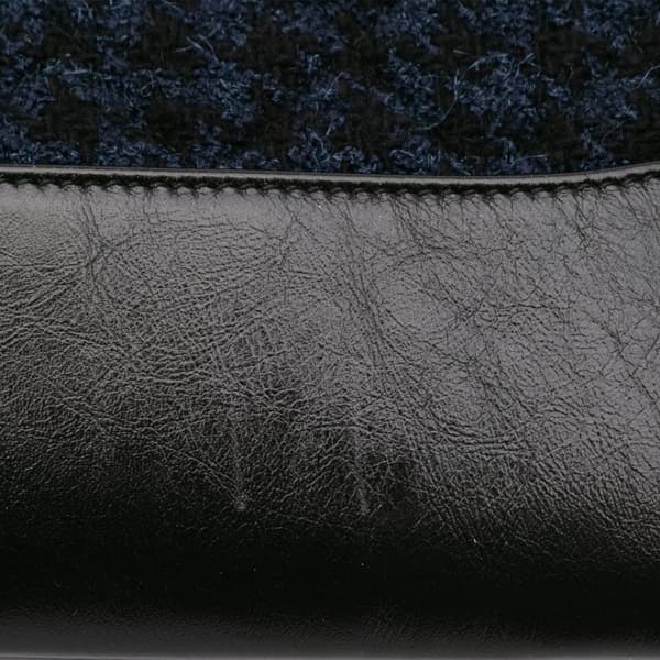 Pre-owned Chanel Quilted Tweed and Calfskin Embroidered Gabrielle Clutch Blue