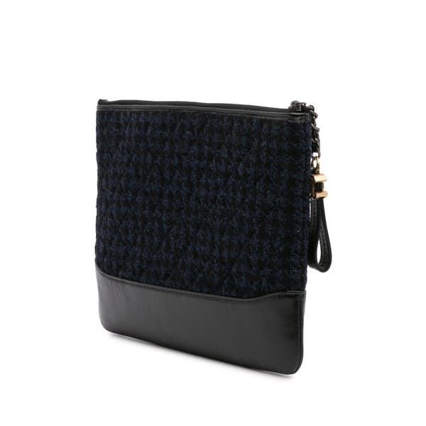Pre-owned Chanel Quilted Tweed and Calfskin Embroidered Gabrielle Clutch Blue