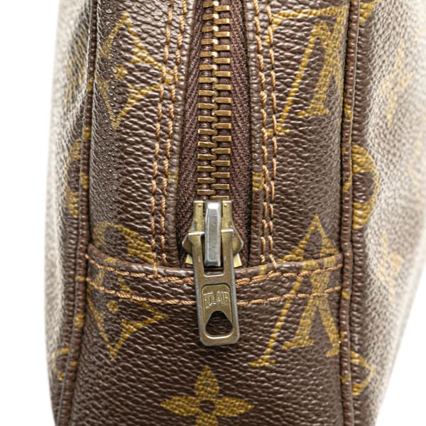 Pre-owned Louis Vuitton Monogram Trousse Toilette 23 Brown