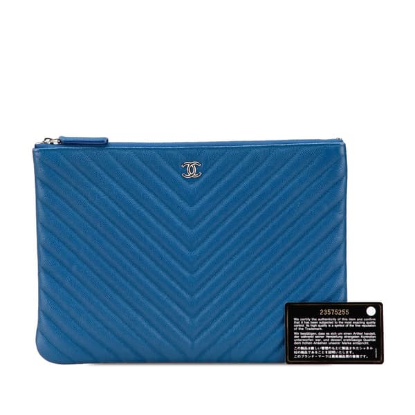 Pre-owned Chanel Medium CC Chevron Caviar O Case Clutch Blue