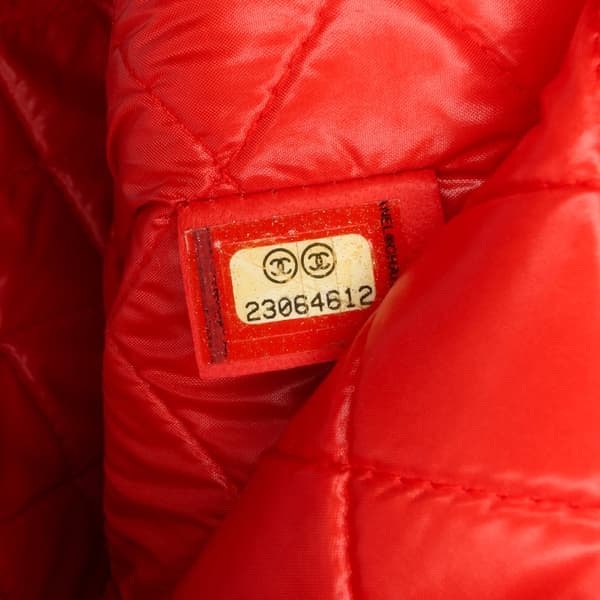 Pre-owned Chanel Medium Printed Lambskin Cuba La Habana O Case Clutch Red