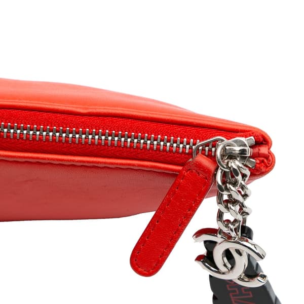 Pre-owned Chanel Medium Printed Lambskin Cuba La Habana O Case Clutch Red