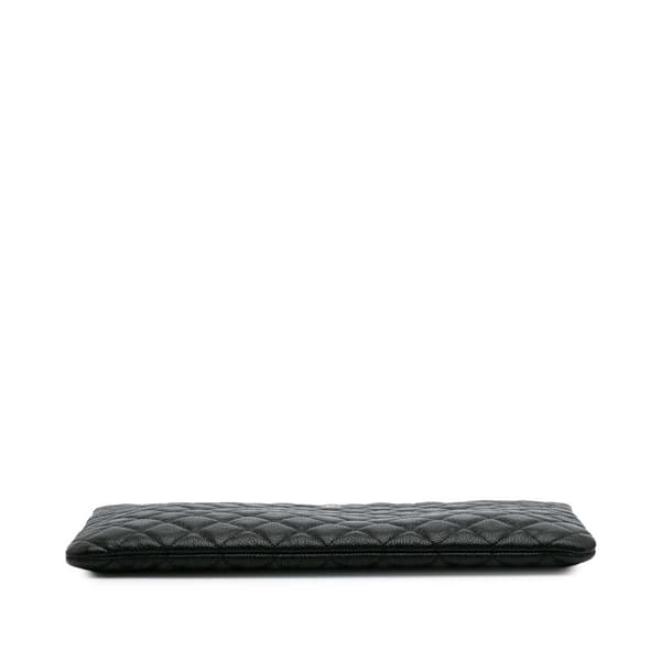 Pre-owned Chanel Large Quilted Caviar O Case Clutch Black