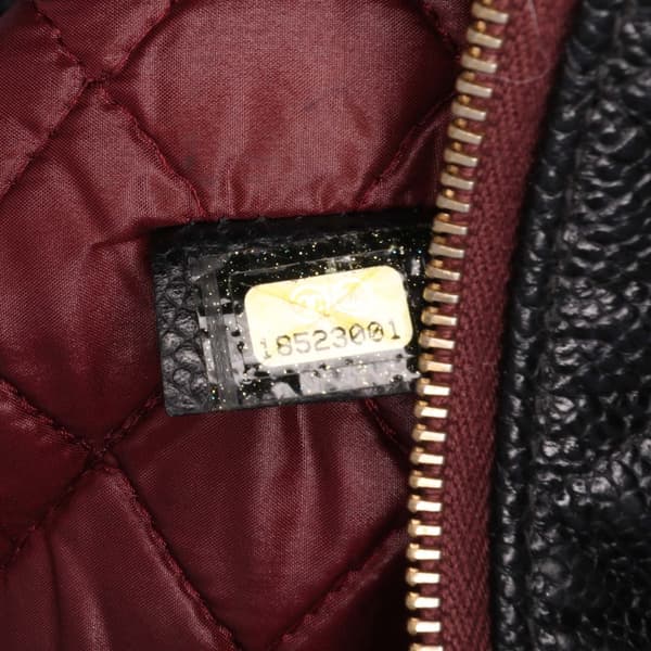 Pre-owned Chanel Large Quilted Caviar O Case Clutch Black
