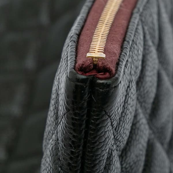 Pre-owned Chanel Large Quilted Caviar O Case Clutch Black