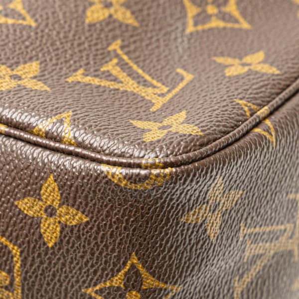 Pre-owned Louis Vuitton Monogram Trousse Toilette 23 Brown