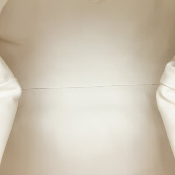 Pre-owned Bottega Veneta Lambskin The Pouch White