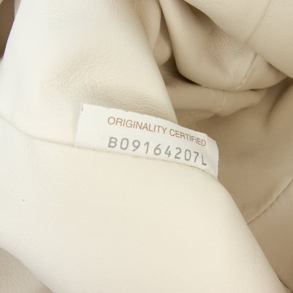Pre-owned Bottega Veneta Lambskin The Pouch White