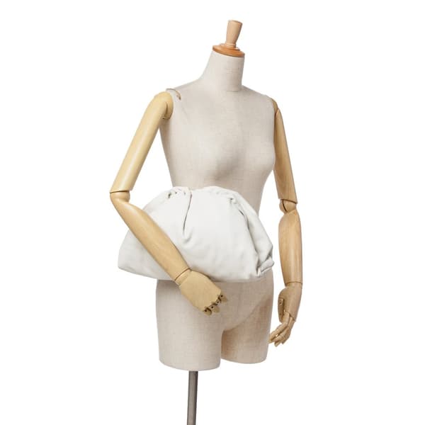 Pre-owned Bottega Veneta Lambskin The Pouch White