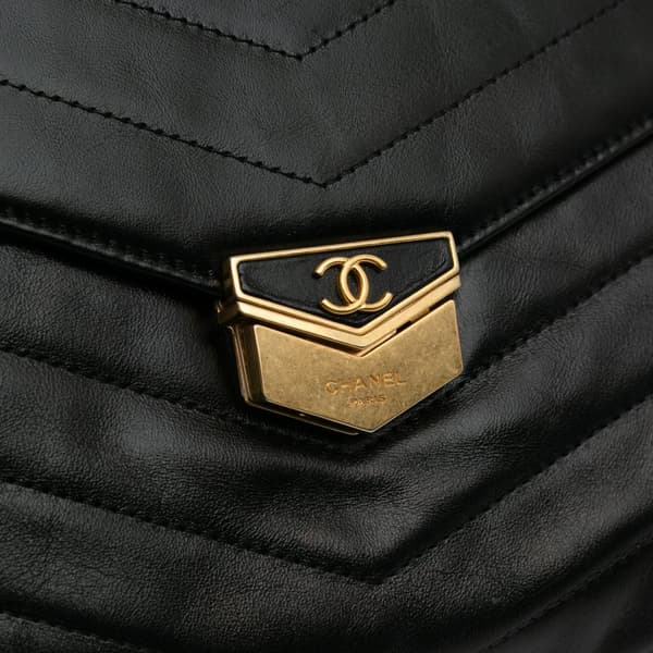 Pre-owned Chanel Paris Hamburg Chevron Lambskin Clutch Black