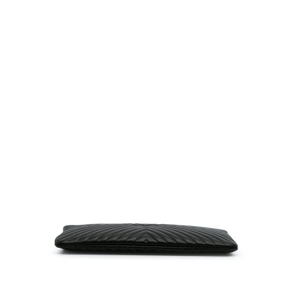 Pre-owned Chanel Large Diagonal Chevron Calfskin Tassel O Case Clutch Black