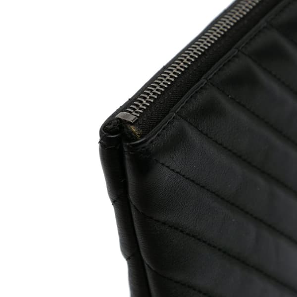 Pre-owned Chanel Large Diagonal Chevron Calfskin Tassel O Case Clutch Black