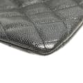 Pikkukuva 8 / 10: Pre-owned Chanel Small Quilted Caviar O Case Clutch Black
