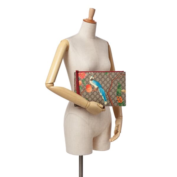 Pre-owned Gucci Large GG Supreme Tian Clutch Brown