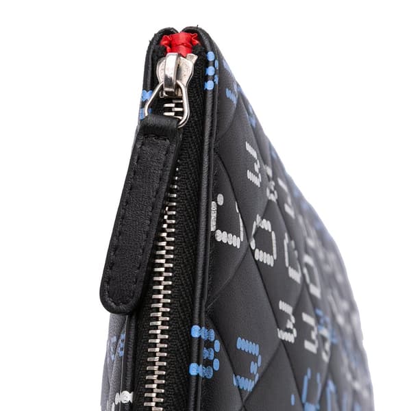 Pre-owned Chanel Large Quilted Lambskin Data Center O Case Clutch Black