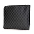 Miniatyrbillede 2 af 10: Pre-owned Louis Vuitton Damier Graphite Pochette Jour GM Black