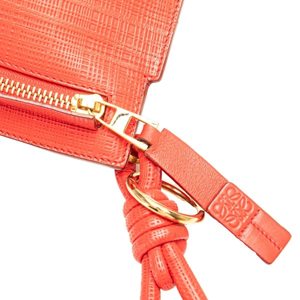 Pre-owned LOEWE Leather Anagram T Clutch Red