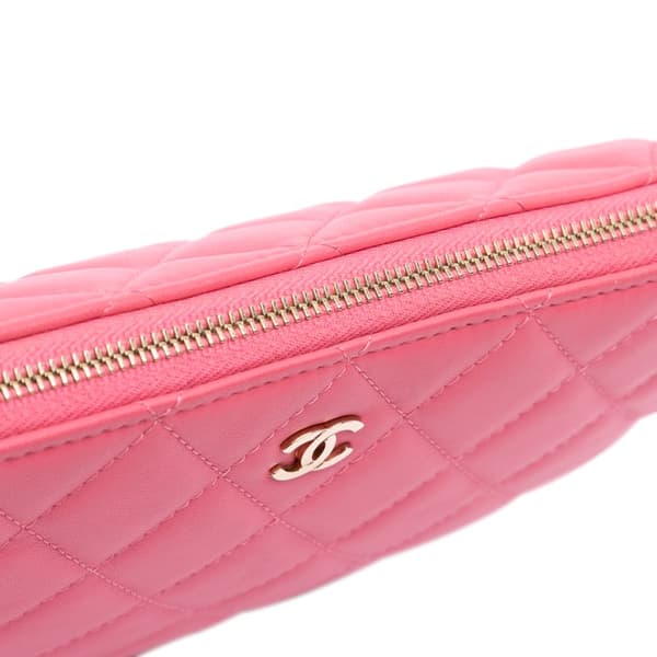 Pre-owned Chanel Medium Quilted Lambskin Casino Charms O Case Clutch Pink