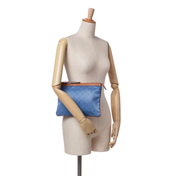 Pre-owned Gucci GG Nylon Top Zip Clutch Blue