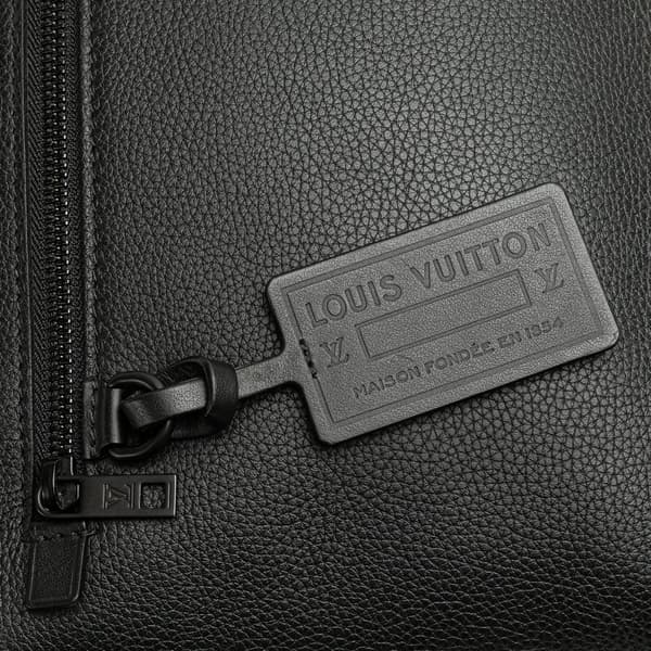 Pre-owned Louis Vuitton Aerogram Takeoff Pouch Black