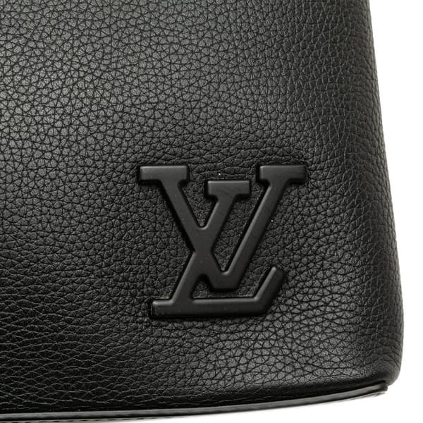 Pre-owned Louis Vuitton Aerogram Takeoff Pouch Black