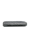 Pikkukuva 3 / 9: Pre-owned Chanel CC Quilted Metallic Calfskin Zip Clutch Silver